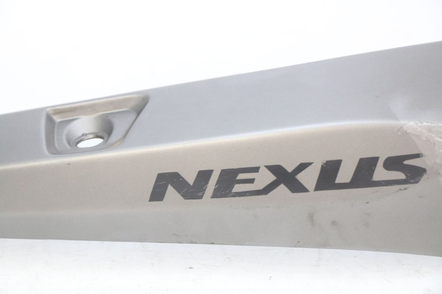 photo de FLANC ARRIERE DROIT GILERA NEXUS 125 (2009 - 2013) - Zoom composants