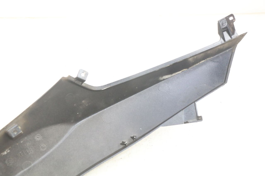 photo de FLANC ARRIERE DROIT GILERA NEXUS 125 (2007 - 2009) - Gros plan technique