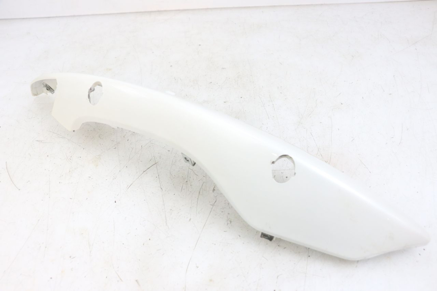 photo de FLANC ARRIERE DROIT MOTO GUZZI NORGE 8V GT 1200 (2011 - 2016) - Vue d’ensemble