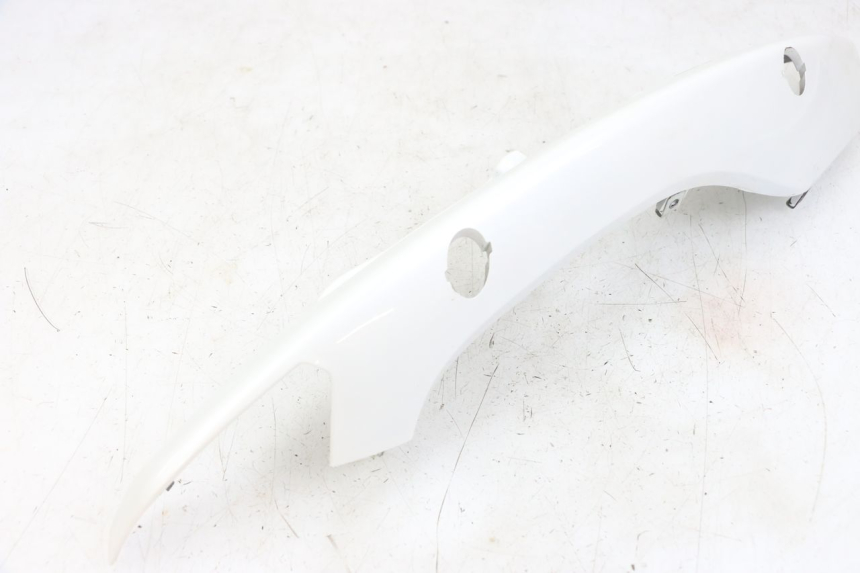 photo de FLANC ARRIERE DROIT MOTO GUZZI NORGE 8V GT 1200 (2011 - 2016) - Points de fixation