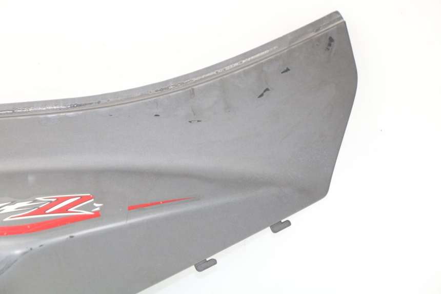 photo de FLANC ARRIERE DROIT SYM ORBIT 2 4T 50 (2008 - 2017) - État de surface