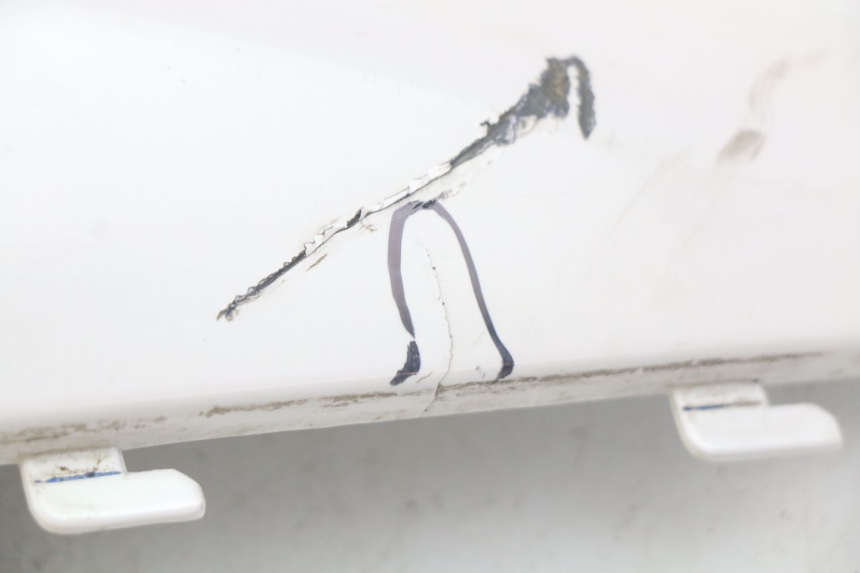 photo de FLANC ARRIERE DROIT SYM ORBIT 2 4T 50 (2018 - 2022) - Détail de la pièce