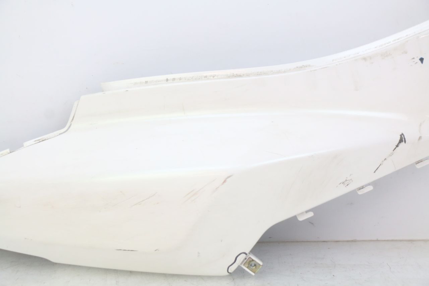 photo de FLANC ARRIERE DROIT SYM ORBIT 2 4T 50 (2018 - 2022) - Détails caractéristiques