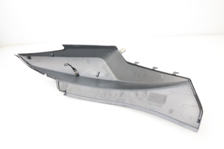 photo de FLANC ARRIERE DROIT SYM ORBIT 2 50 (2008 - 2014) - Autre angle de vue