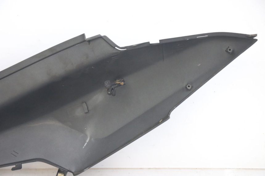 photo de FLANC ARRIERE DROIT SYM ORBIT 2 TS 2T 50 (2011 - 2016) - Détail de la pièce