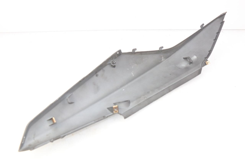 photo de FLANC ARRIERE DROIT SYM ORBIT III 3 4T 50 (2018 - 2021) - Zoom état d’usage