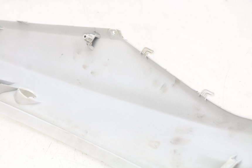 photo de FLANC ARRIERE DROIT SYM ORBIT III 3 4T 50 (2018 - 2021) - Gros plan technique