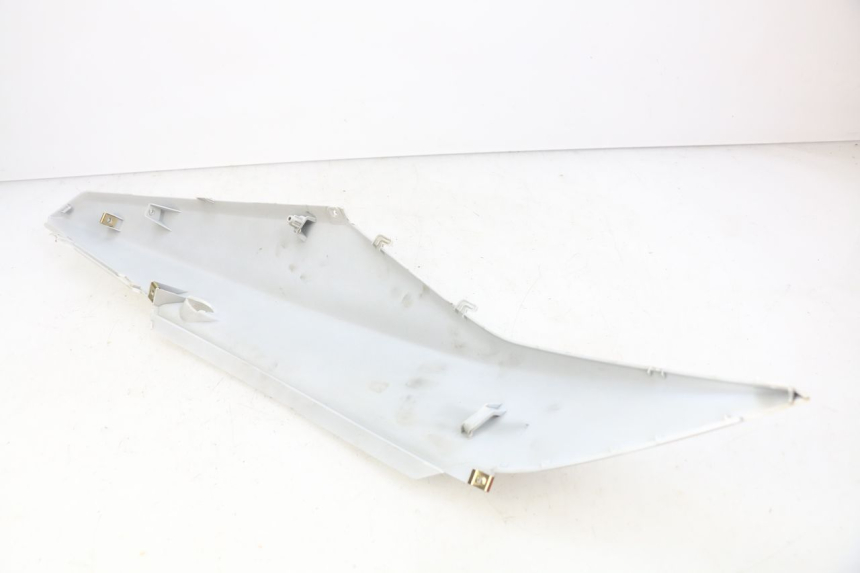 photo de FLANC ARRIERE DROIT SYM ORBIT III 3 4T 50 (2018 - 2021) - Points de fixation