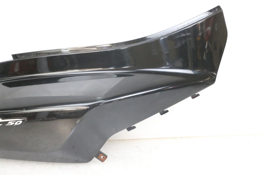 photo de FLANC ARRIERE DROIT SYM ORBIT 50 (2008 - 2010) - État de surface