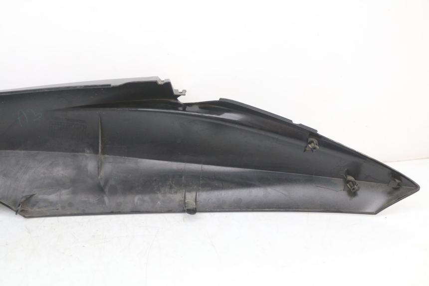 photo de FLANC ARRIERE DROIT HONDA PCX (JF28) 125 (2009 - 2011) - État de surface