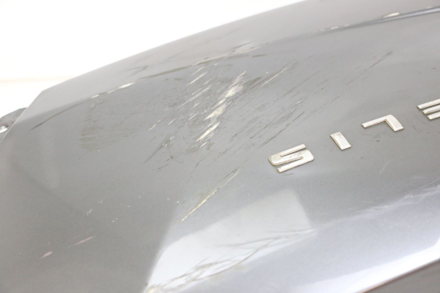 photo de FLANC ARRIERE DROIT PEUGEOT SATELIS 125 (2010 - 2012) - État de surface