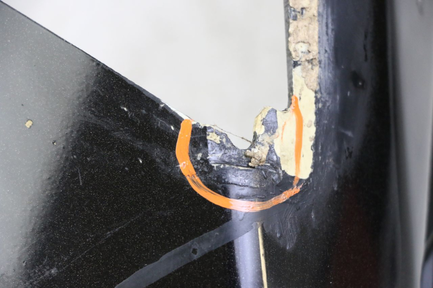 photo de FLANC ARRIERE DROIT PEUGEOT SATELIS COMPRESSOR K15 125 (2006 - 2009) - Détail de la pièce