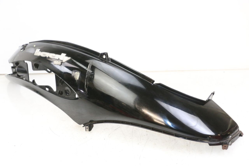 photo de FLANC ARRIERE DROIT PIAGGIO BEVERLY 125 (1998 - 2005) - Points de fixation