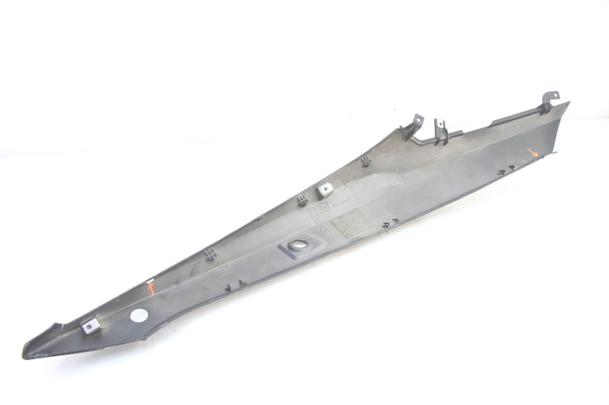 photo de FLANC ARRIERE DROIT GILERA RUNNER SP 50 (2006 - 2008) - État de surface