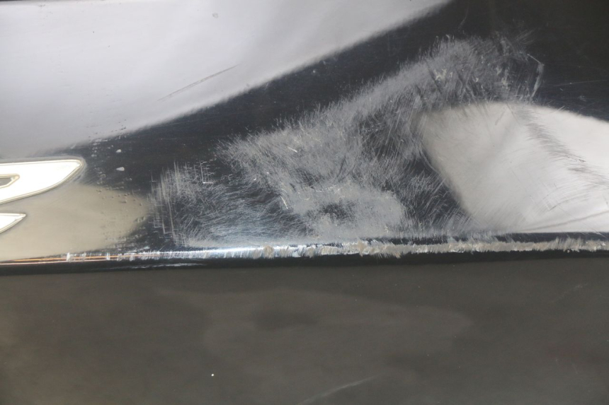 photo de FLANC ARRIERE DROIT DAELIM S2 FI 125 (2008 - 2017) - Détails caractéristiques