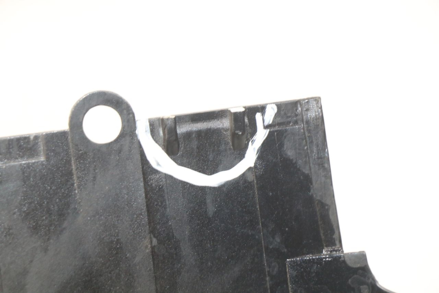 photo de FLANC ARRIERE DROIT DAELIM S2 FI 125 (2008 - 2017) - Gros plan technique