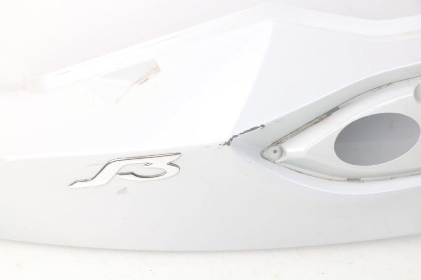 photo de FLANC ARRIERE DROIT DAELIM S3 125 (2010 - 2017) - Détails caractéristiques