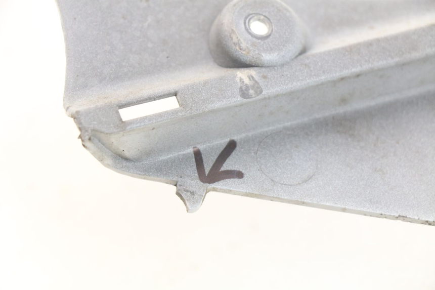 photo de FLANC ARRIERE DROIT DAELIM S3 125 (2010 - 2017) - Vue d’ensemble