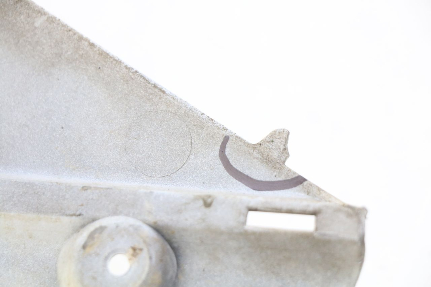 photo de FLANC ARRIERE DROIT DAELIM S3 125 (2010 - 2017) - Zoom état d’usage