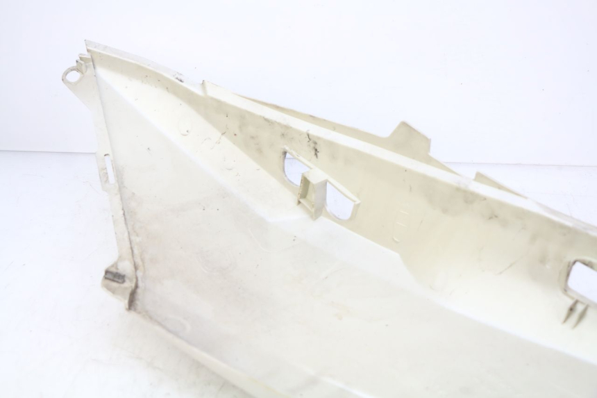 photo de FLANC ARRIERE DROIT PEUGEOT SATELIS 125 (2010 - 2012) - Autre angle de vue