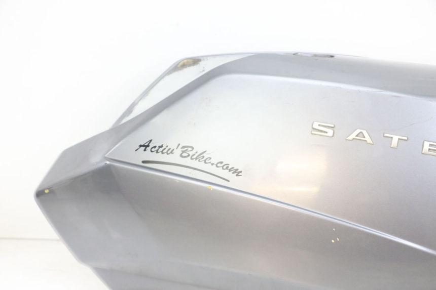 photo de FLANC ARRIERE DROIT PEUGEOT SATELIS 125 (2006 - 2009) - Détails caractéristiques