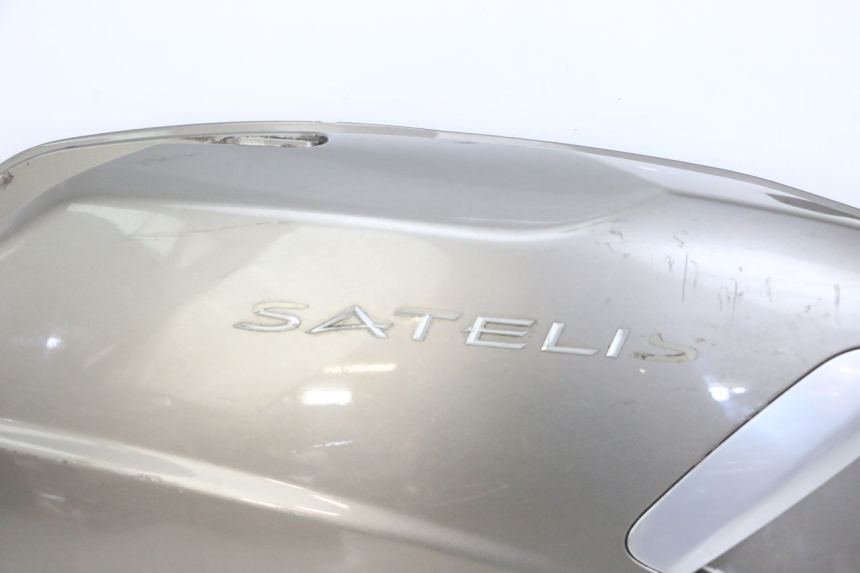 photo de FLANC ARRIERE DROIT PEUGEOT SATELIS 125 (2013 - 2018) - Détails caractéristiques