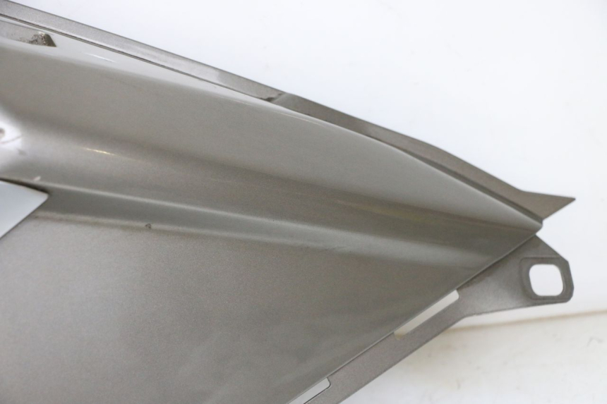 photo de FLANC ARRIERE DROIT PEUGEOT SATELIS 125 (2013 - 2018) - Vue rapprochée