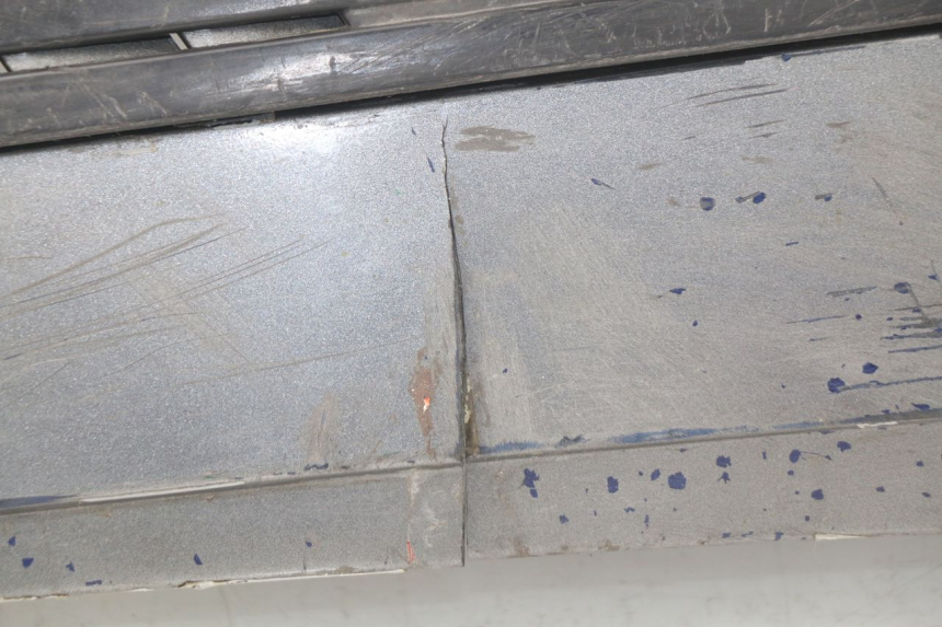 photo de FLANC ARRIERE DROIT PEUGEOT SC 50 (1988 - 1992) - Détails caractéristiques