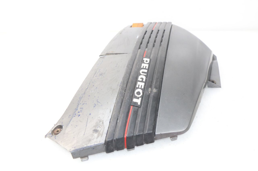 photo de FLANC ARRIERE DROIT PEUGEOT SC 50 (1988 - 1992) - Pièce contrôlée