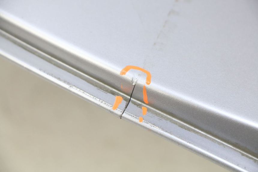 photo de FLANC ARRIERE DROIT APRILIA SCARABEO LIGHT 125 (2007 - 2011) - Détails caractéristiques