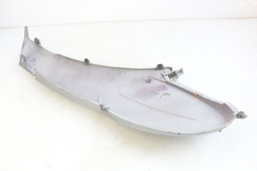 photo de FLANC ARRIERE DROIT APRILIA SCARABEO LIGHT 125 (2007 - 2011) - Zoom état d’usage