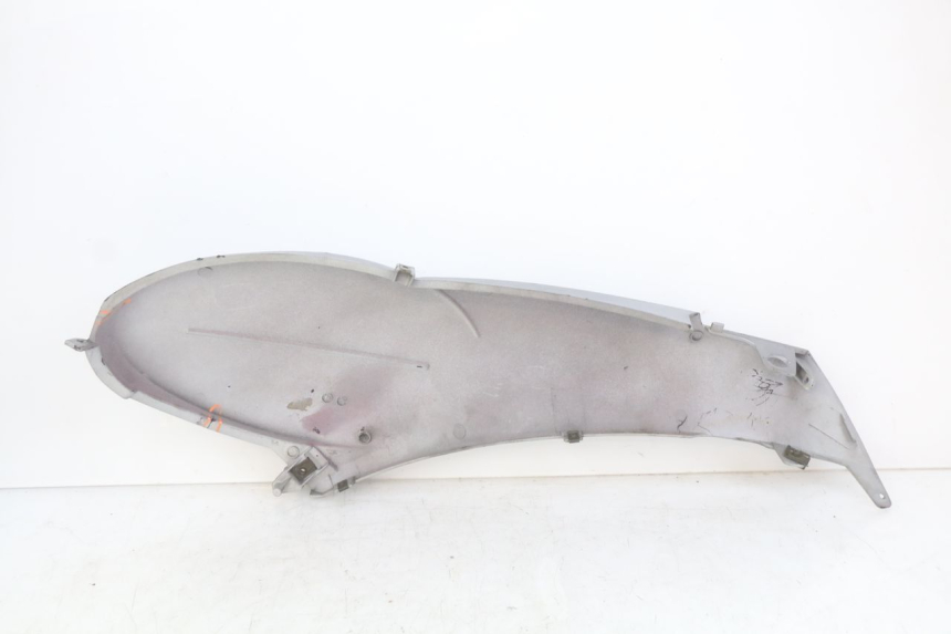 photo de FLANC ARRIERE DROIT APRILIA SCARABEO LIGHT 125 (2007 - 2011) - Points de fixation