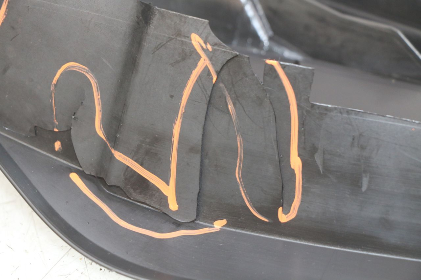 photo de FLANC ARRIERE DROIT SHERCO SM-R 50 (2018 - 2021) - État de surface