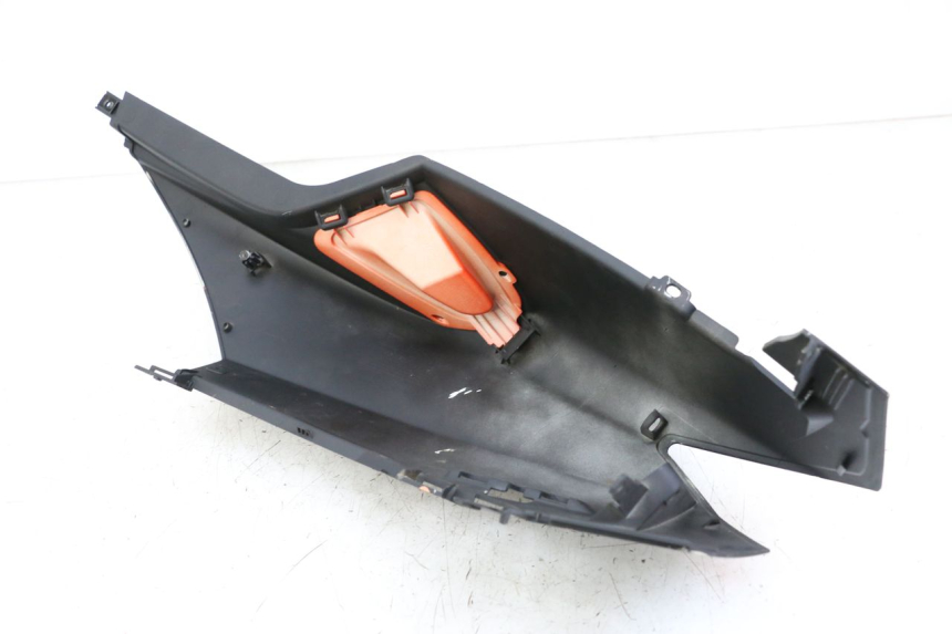 photo de FLANC ARRIERE DROIT PEUGEOT SPEEDFIGHT 4 2T 50 (2015 - 2019) - Autre angle de vue