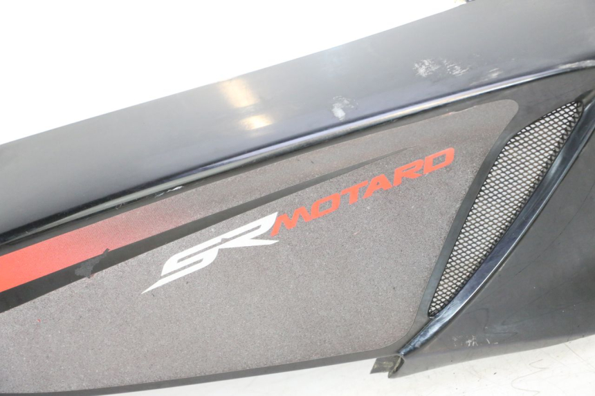photo de FLANC ARRIERE DROIT APRILIA SR MOTARD 50 (2012 - 2018) - Autre angle de vue