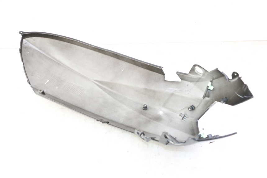 photo de FLANC ARRIERE DROIT PEUGEOT STREETZONE I NAKED 2T 50 (2018 - 2020) - Gros plan technique