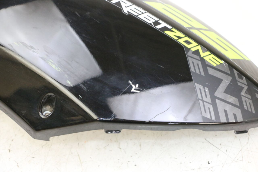 photo de FLANC ARRIERE DROIT PEUGEOT STREETZONE I NAKED 2T 50 (2018 - 2020) - État de surface