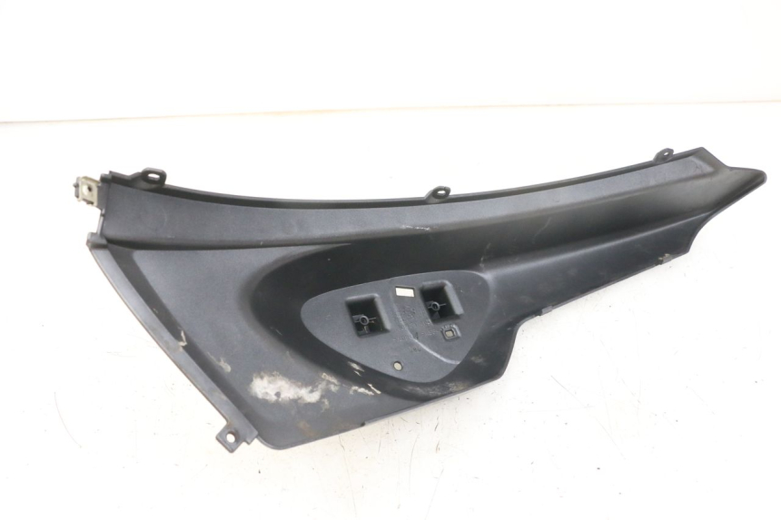 photo de FLANC ARRIERE DROIT MBK STUNT NAKED 50 (2004 - 2018) - Zoom état d’usage