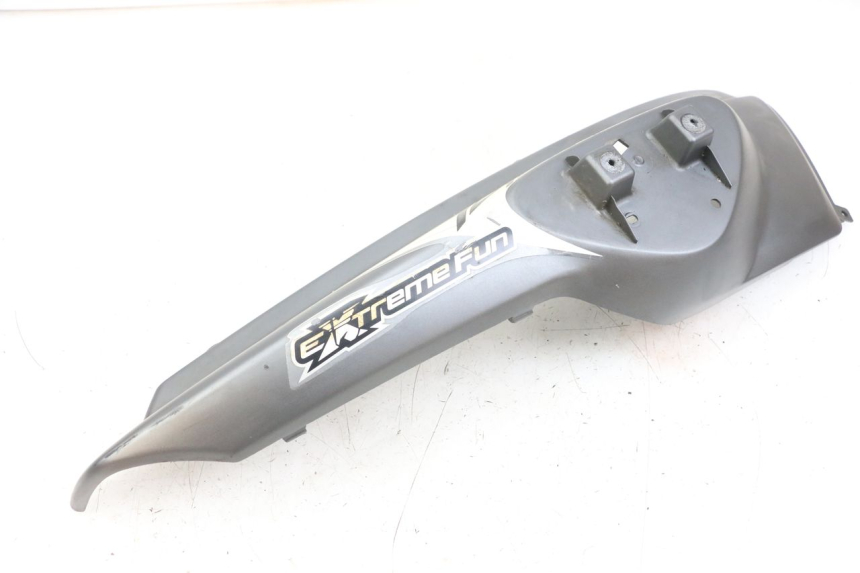 photo de FLANC ARRIERE DROIT MBK STUNT NAKED 50 (2004 - 2018) - Gros plan technique