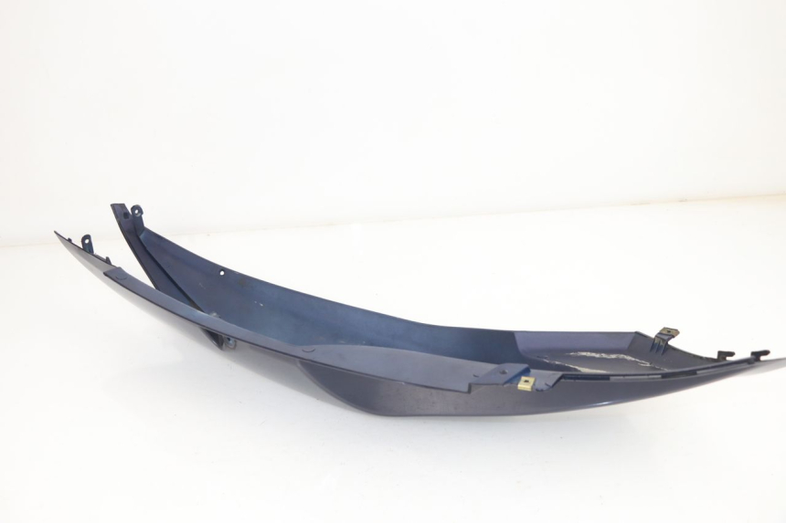 photo de FLANC ARRIERE DROIT PEUGEOT SUM UP 125 (2008 - 2013) - Détail de la pièce