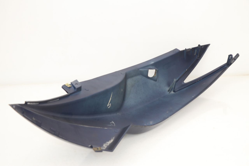 photo de FLANC ARRIERE DROIT PEUGEOT SUM UP 125 (2008 - 2013) - Autre angle de vue