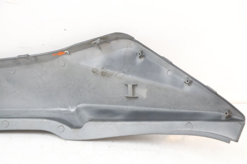 photo de FLANC ARRIERE DROIT KYMCO SUPER 8 4T 50 (2018 - 2020) - État de surface