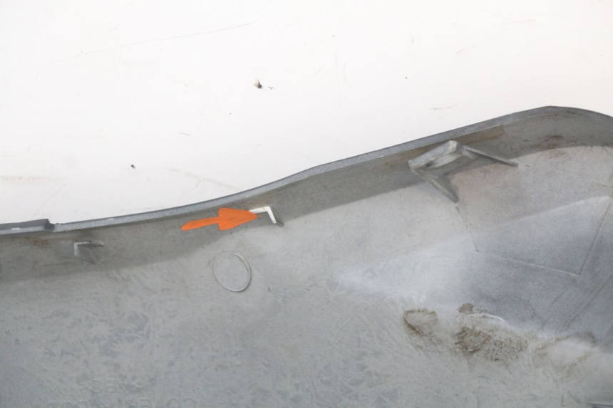 photo de FLANC ARRIERE DROIT KYMCO SUPER 8 4T 50 (2018 - 2020) - Pièce contrôlée