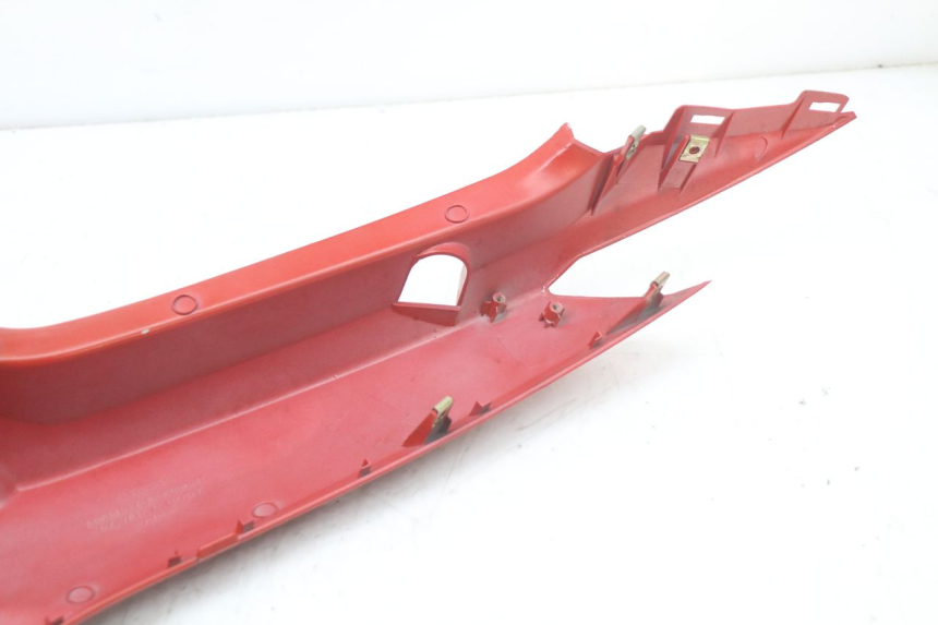 photo de FLANC ARRIERE DROIT KYMCO SUPER 8 125 (2008 - 2015) - Pièce contrôlée