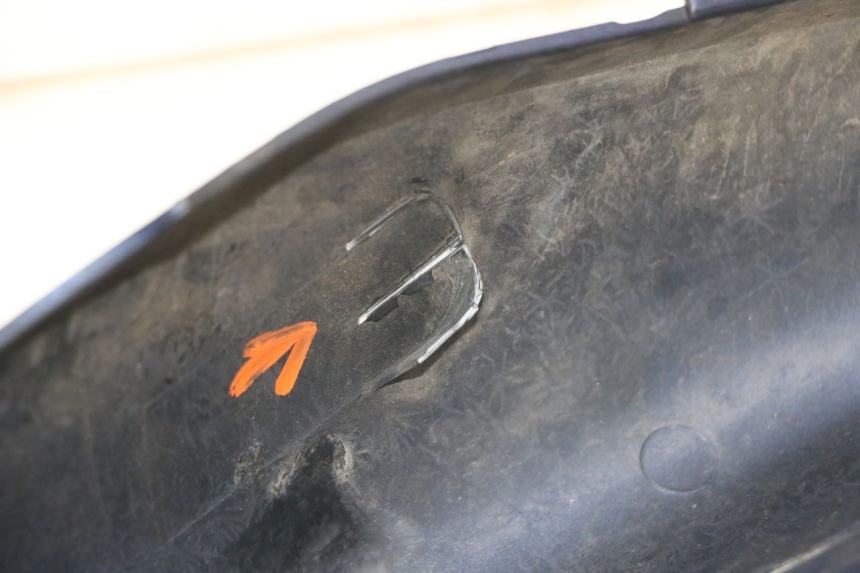 photo de FLANC ARRIERE DROIT SUZUKI SV S 650 (1999 - 2002) - Zoom état d’usage