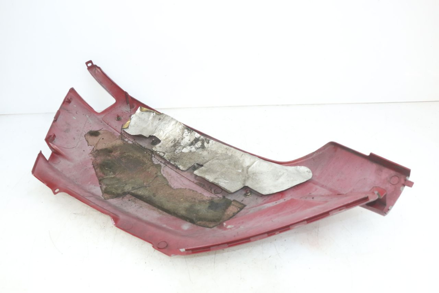 photo de FLANC ARRIERE DROIT PEUGEOT SV 125 (1991 - 1994) - Gros plan technique