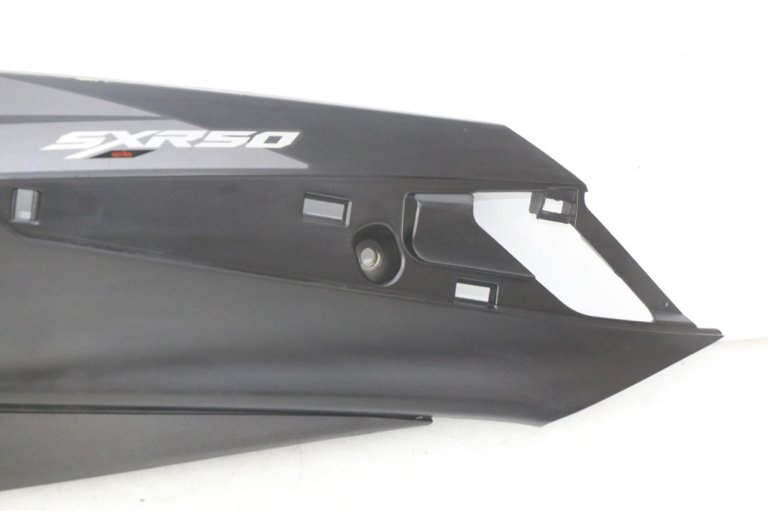 photo de FLANC ARRIERE DROIT APRILIA SXR 50 (2021 - 2023) - État de surface