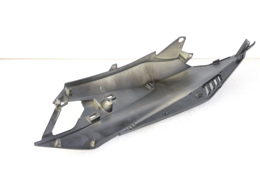 photo de FLANC ARRIERE DROIT APRILIA SXR 50 (2021 - 2023) - Autre angle de vue