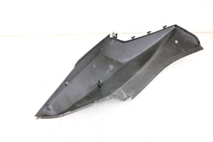 photo de FLANC ARRIERE DROIT SYM ORBIT 2 4T 50 (2008 - 2017) - Détail de la pièce