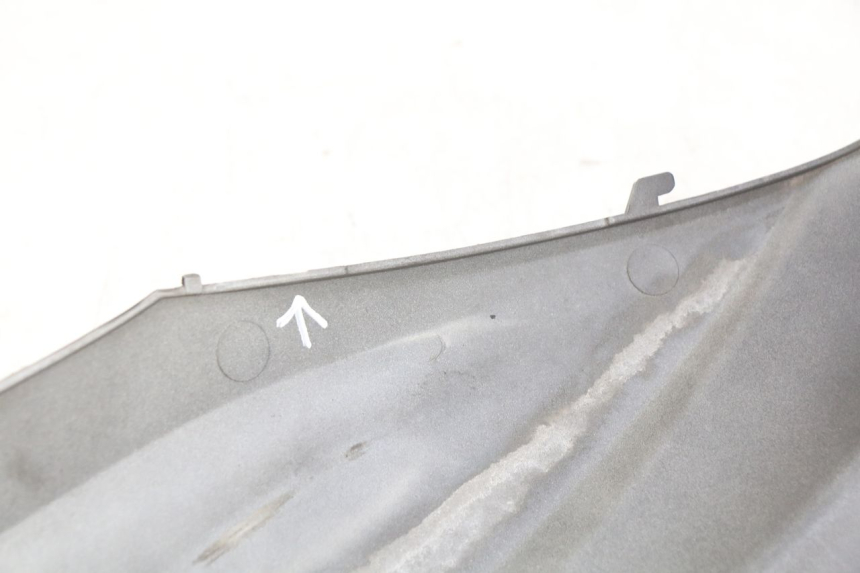 photo de FLANC ARRIERE DROIT SYM SYMPHONY 125 (2009 - 2015) - Gros plan technique